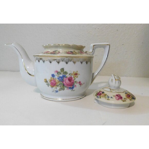 Vintage 1940s Goldcastle Hostess China Teapot Floral Design Gold Trim Japan - Picture 7 of 16